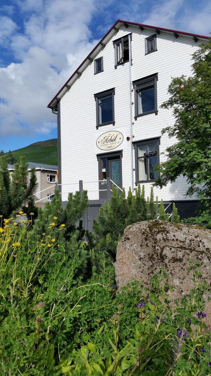 Árból Guesthouse Húsavík Esterno foto